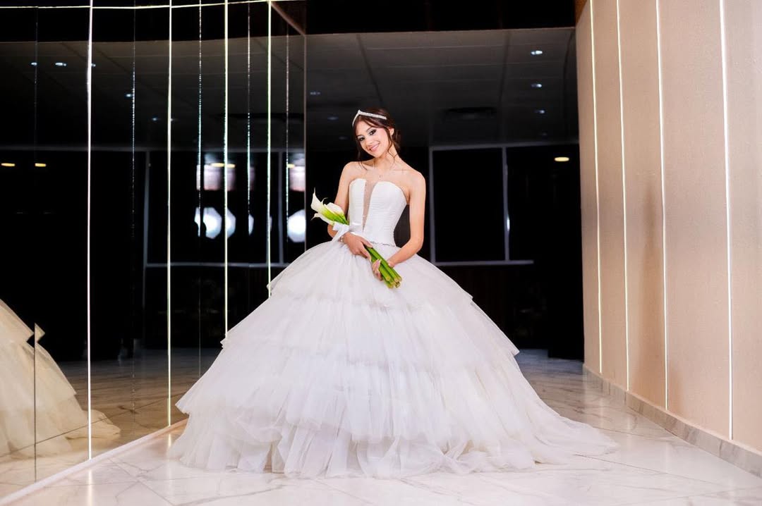 Novia real 5 — Bridal House